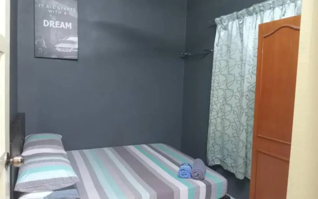 Irfans HomestayDouble storey