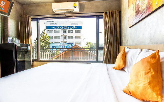 B2 Mahidol Boutique & Budget Hotel