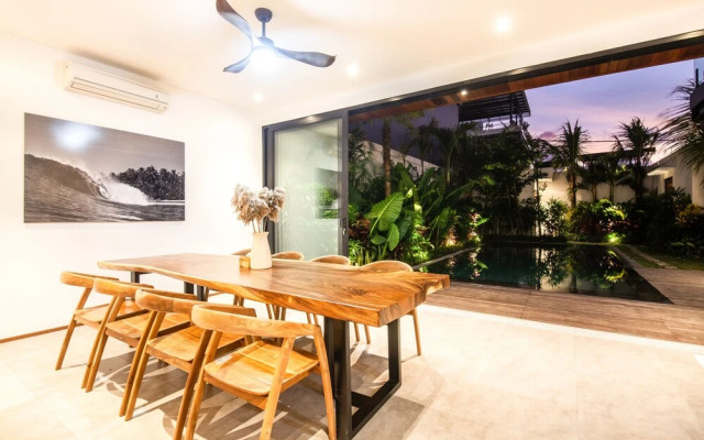 Elegant 5BR Villa Beach at 200m Canggu