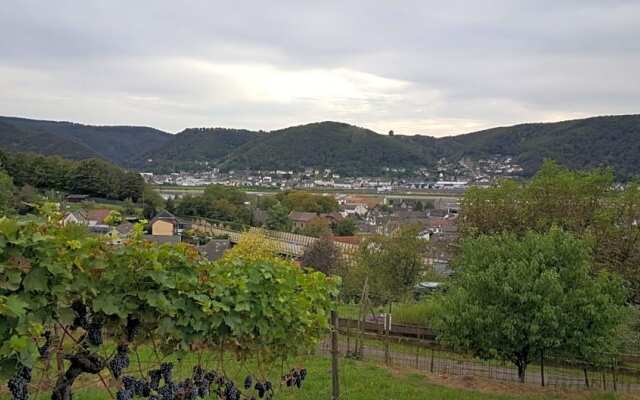 Weinhaus em Wingert