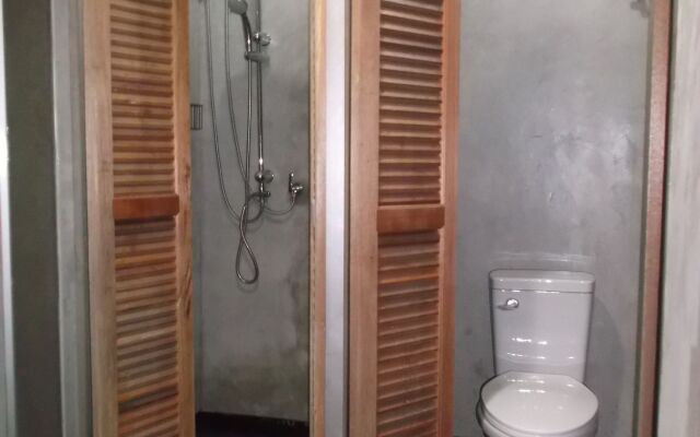 OYO 985 The Twins Hostel