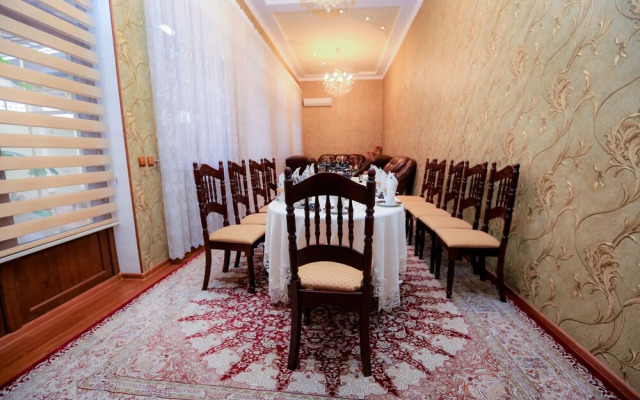 Hotel Kurush