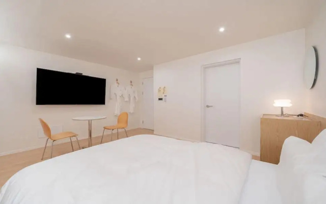 The Hyoo-Sik AANK Cheongju Uam