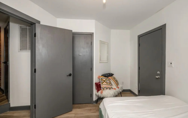 Mansfield Modern Oasis