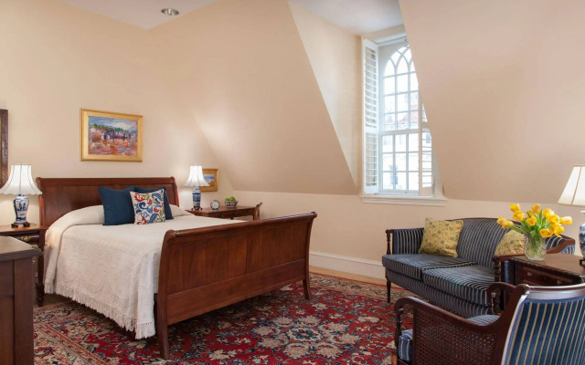 Embassy Circle Guest House