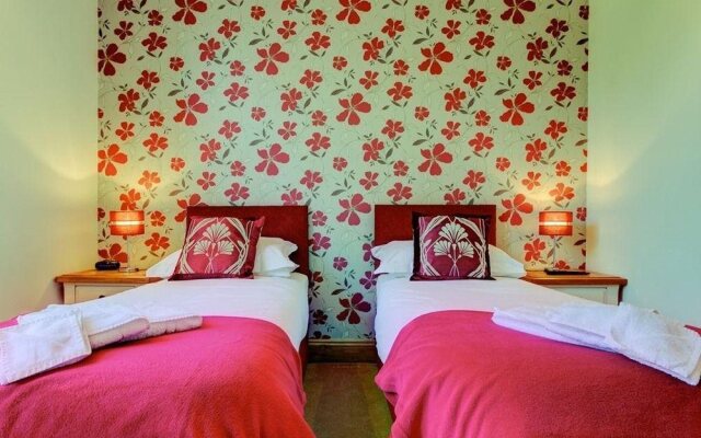 No.4 Guest House