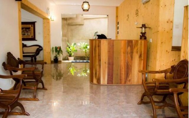 Aloy's Residence