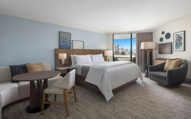 Moana Surfrider, A Westin Resort & Spa, Waikiki Beach