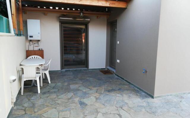 Rea's House Vrachati