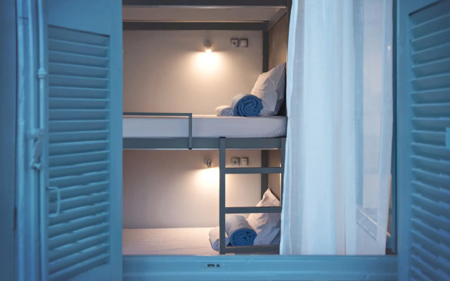 Bedbox Hostel