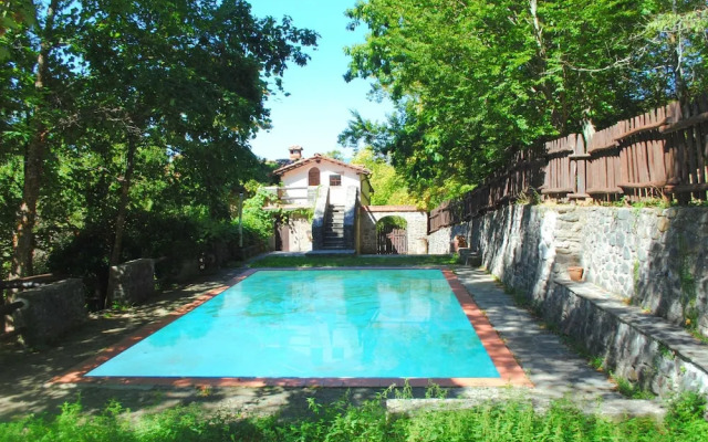 Holiday Home in Pistoia With Pool