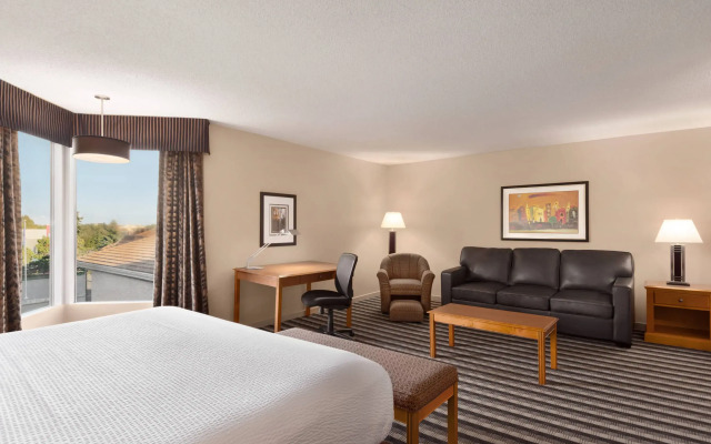 Baymont Inn by Wyndham Farmington