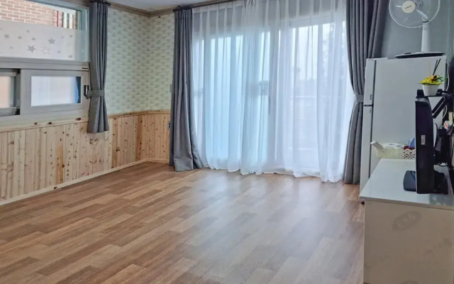 Yangyang Muhak Motel