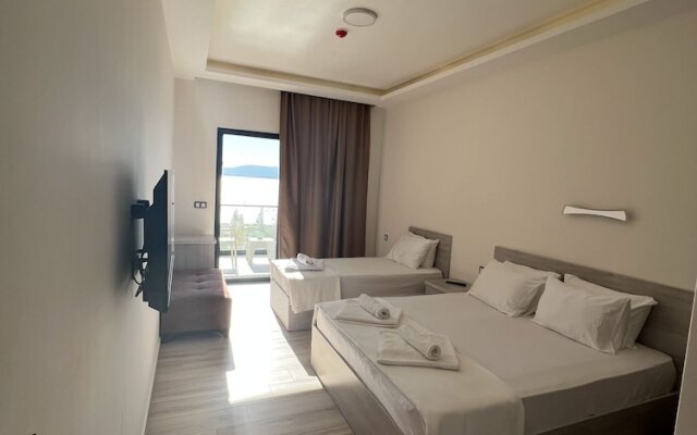 Life Point Boutique Hotel