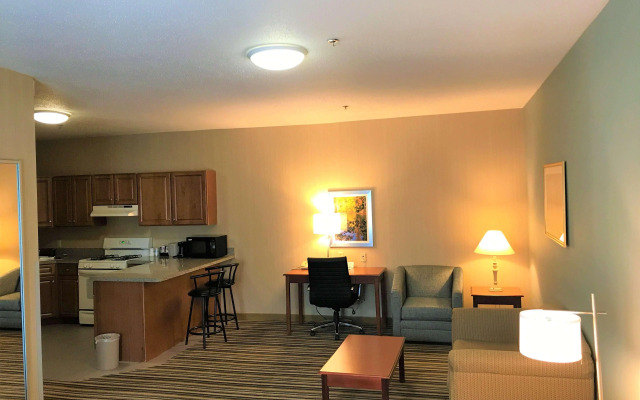 Best Western Plus New England Inn & Suites