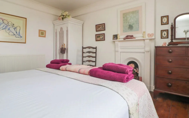 Connie's Cottage