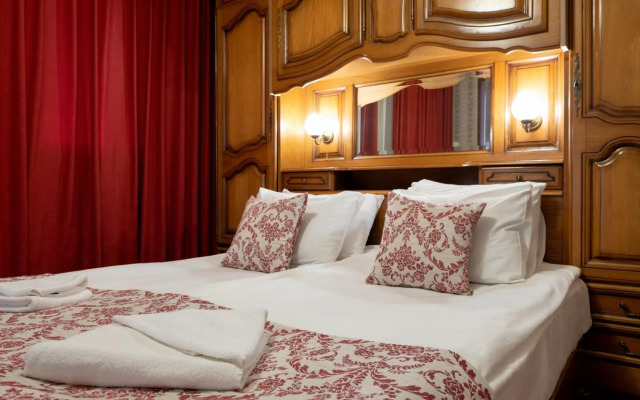 Real Hotel