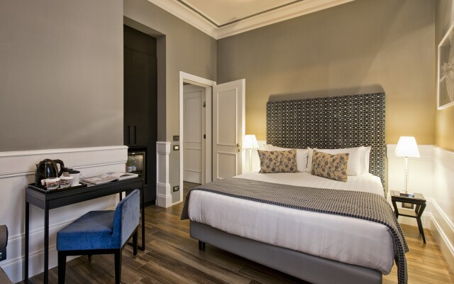 Hotel The Independent Suites