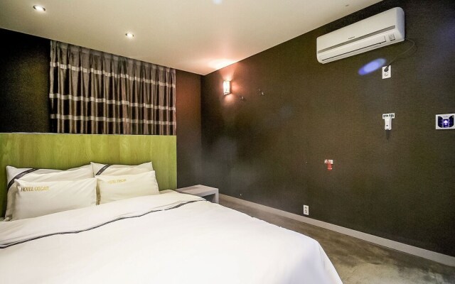 Jeonju Sinsigaji Oscar