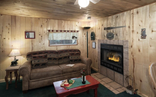 Cozy Bear Cabins