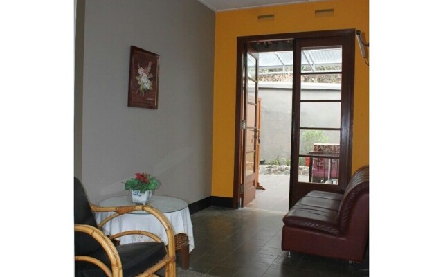 De Riau Cottage by HouseinBandung