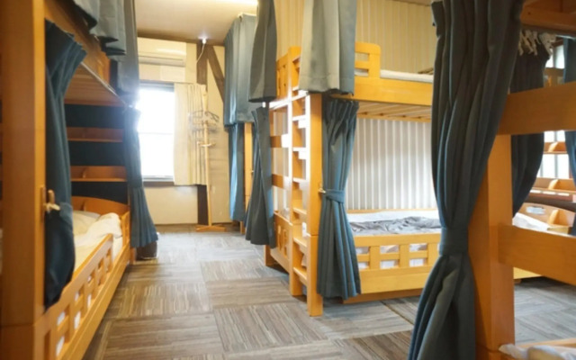 Sakura Guest House - Hostel