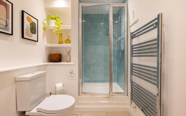 The Clapham - Captivating 2bdr With Garden Parking