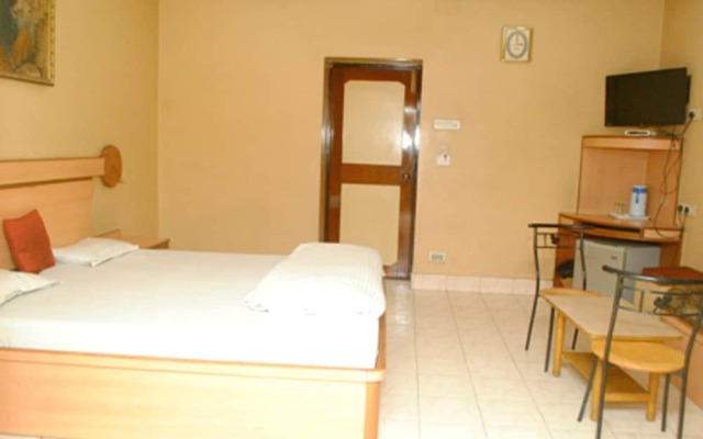 Hotel Pushpak International