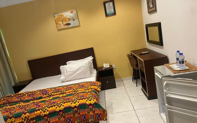 Ultimate Hotel