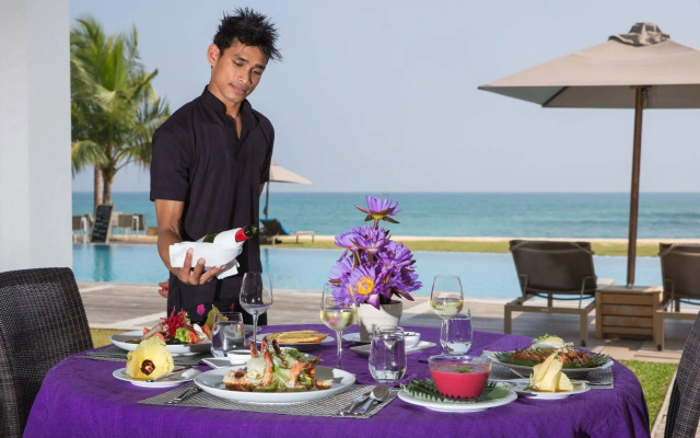 Sri Sharavi Beach Villas & Spa