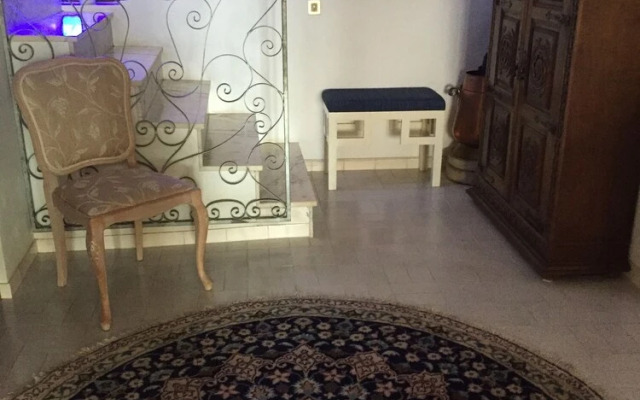 Villacasatulipa-sleeps4-garden-pool-bbq-ac