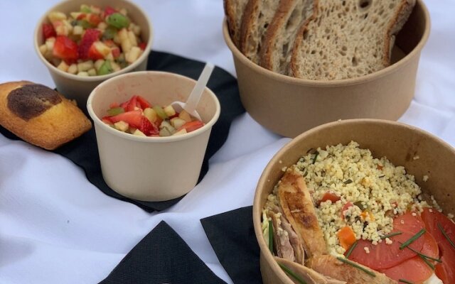 Hotel SPA Piscine le Petit Castel