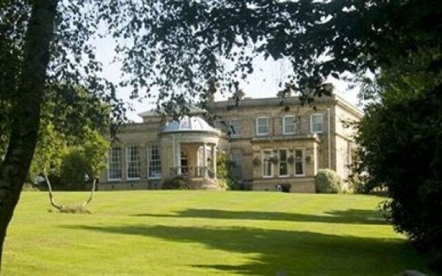 Ponsbourne Park
