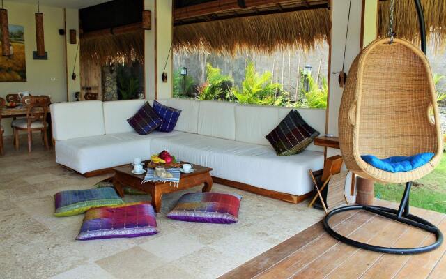 Breezy Point Villas