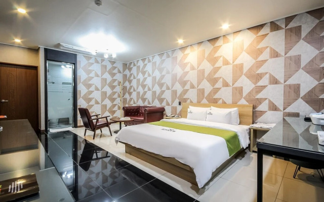 Naju Breeze Self Check-in Motel