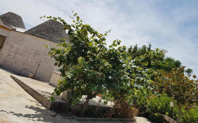 Trulli Della Masseria Staffone