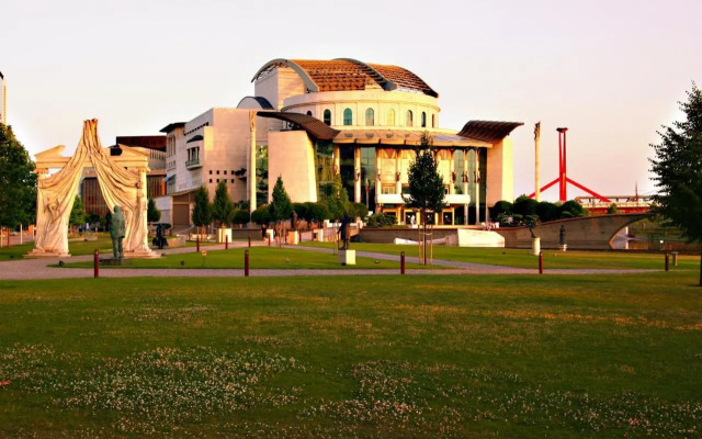 Budapest Center Apartments-Tomy