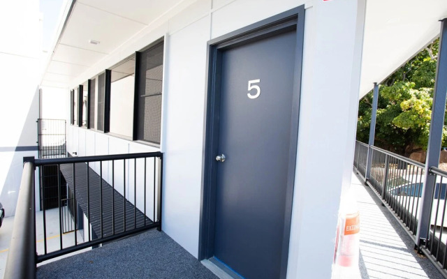 Airlie Sun & Sand Accommodation 5