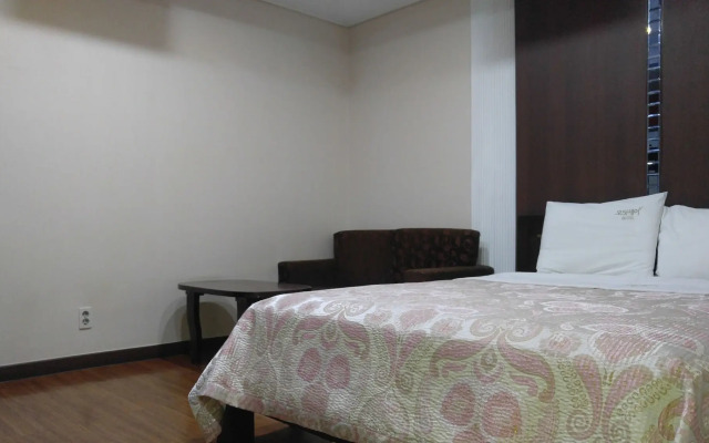Odyssey  Hotel