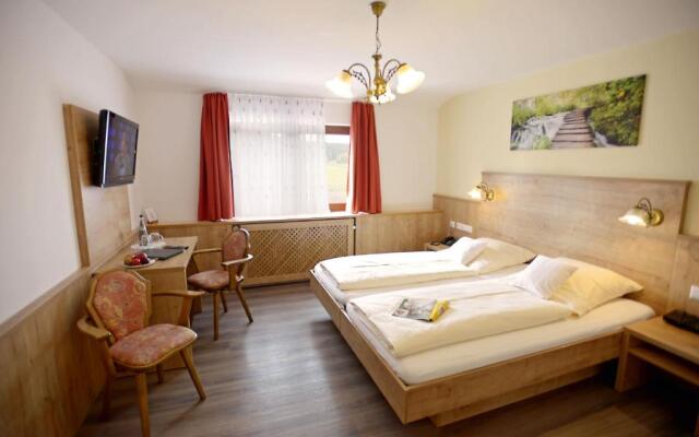 Landgasthof Sonne Im Aischfeld