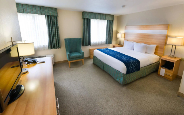 Hampton by Hilton Grand Cayman Seven Mile Beach