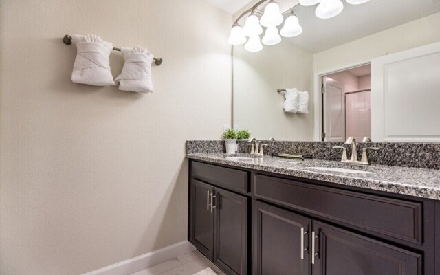 1592mvd 4 Bedroom Townhouse