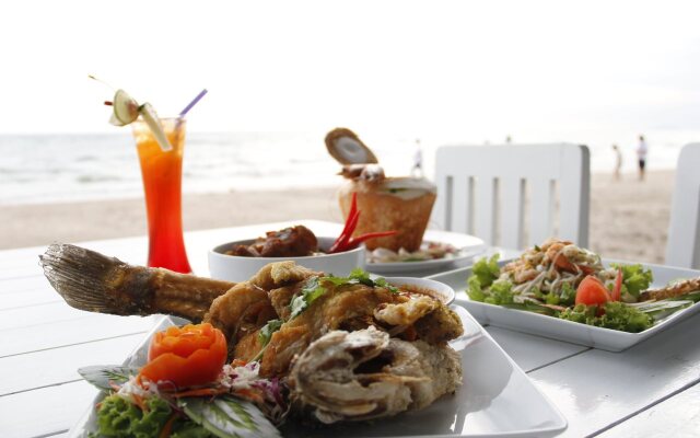 Chaolao Tosang Beach Hotel