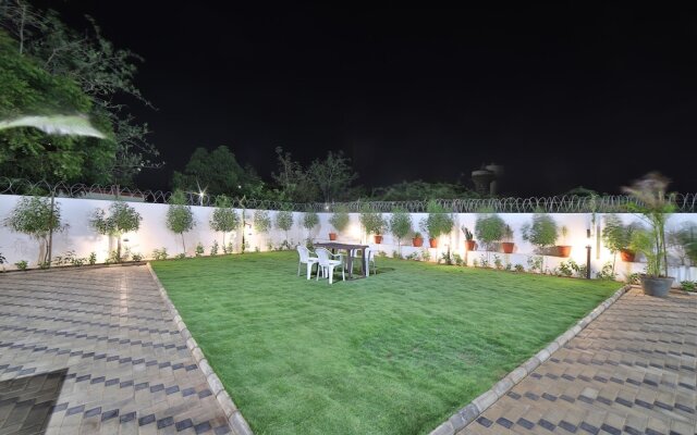 OYO 46244 Daze Off Studio House