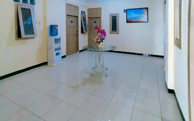 RedDoorz @ Jalan Kolonel Haji Burlian Palembang 2