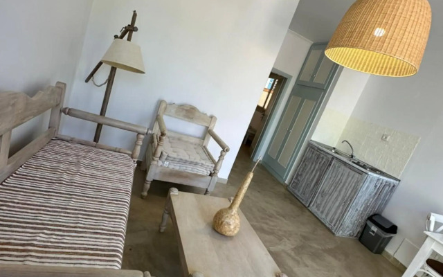 Niriides Hotel & Apartments
