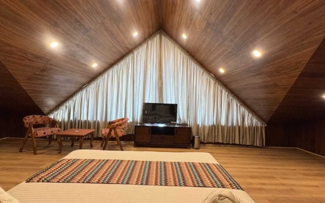 Emroz By Kings Resort