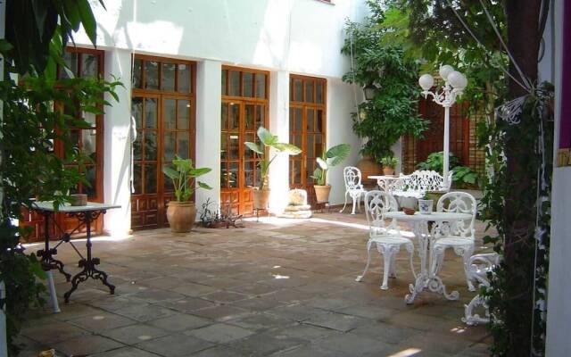 Hotel Albucasis