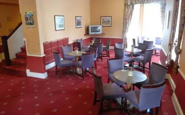 Devon Towers Hotel