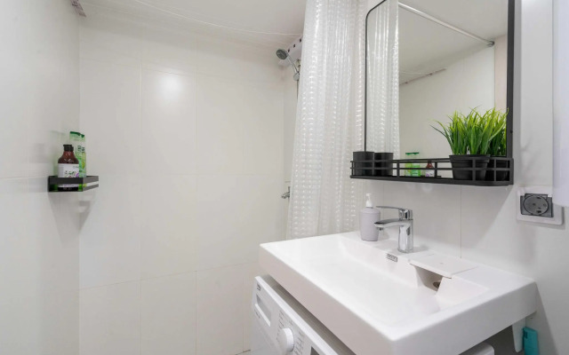 Метры в центре на Владимирском проспекте 10